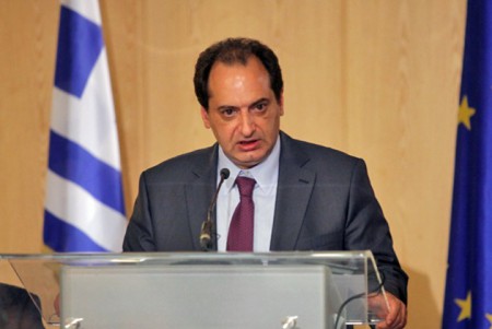 14 MOIS DE RETRAITES EN GRECE